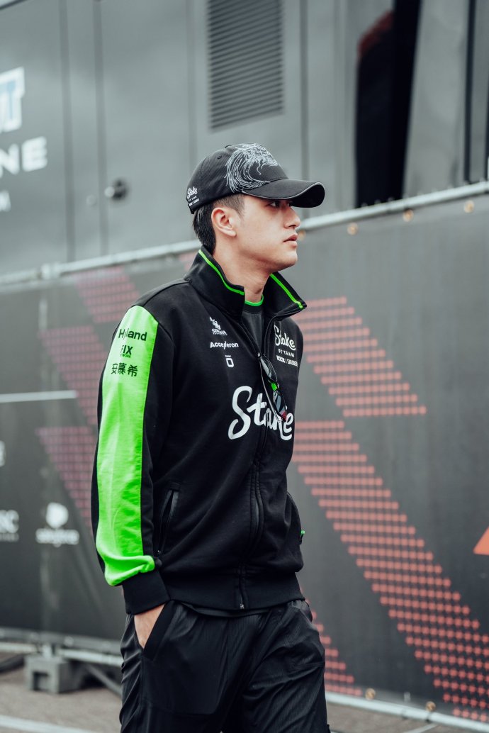 阿斯顿马丁翻盘索伯车队,周冠宇统治全场 阿斯顿马丁翻盘索伯车队,周冠宇统治全场