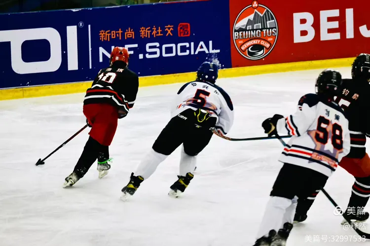 冰球战术革新取得奇效,引发战术热潮 冰球战术革新取得奇效,引发战术热潮