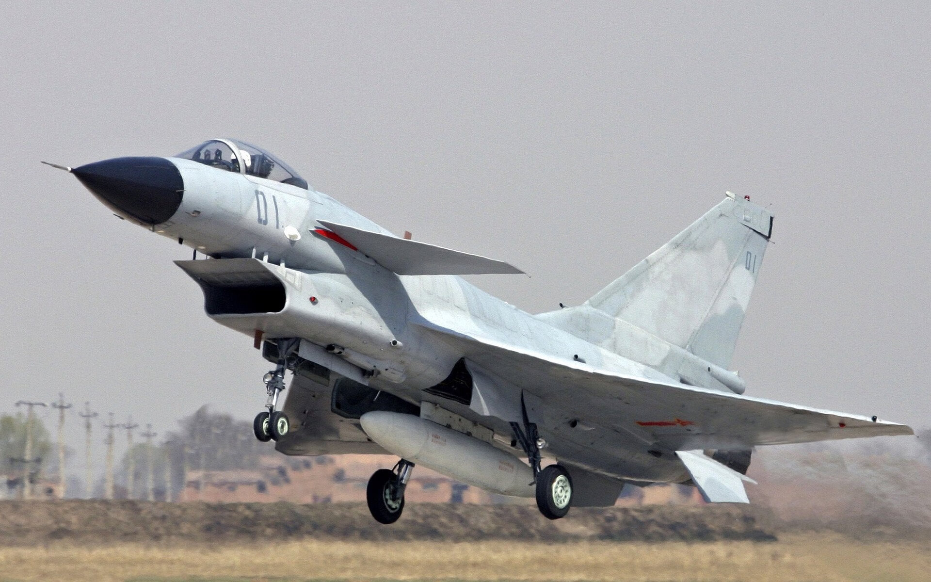 街道即赛场，当F1极速遇见拉什福德的突破之夜