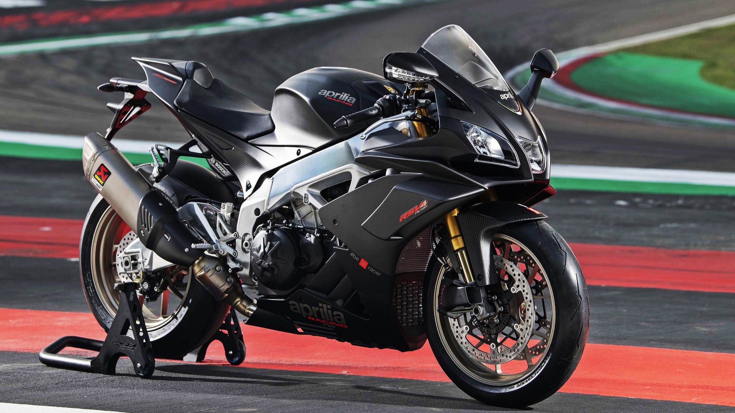 扎克·拉文改写史册,攻防两端的绝对统治让活塞奇迹般淘汰老鹰